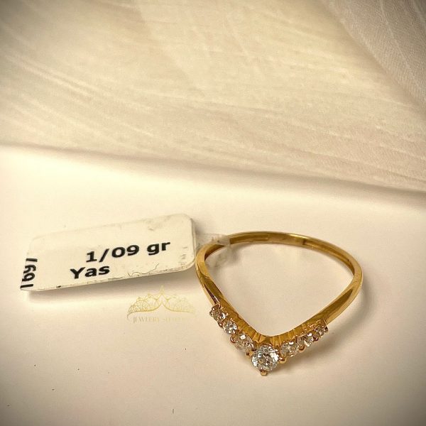 انگشتر طلا نگین دار طرح یاس 1.09 گرم